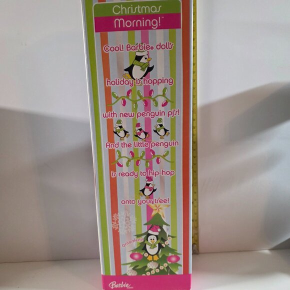 NEW ! MATTEL BARBIE 2007 CHRISTMAS MORNING BARBIE w/ PENGUIN ORNAMENT - Picture 2 of 3